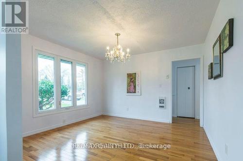 Upper - 239 Dundas Street W, Belleville (Belleville Ward), ON - Indoor Photo Showing Other Room