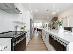 7529 KLAPSTEIN LI SW  Edmonton, AB T6W 5T2