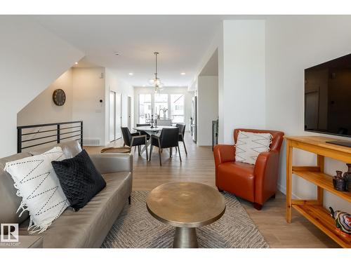 7529 Klapstein Li Sw, Edmonton, AB 