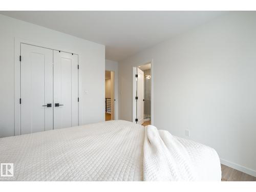 7529 Klapstein Li Sw, Edmonton, AB 