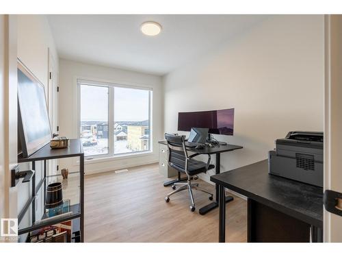 7529 Klapstein Li Sw, Edmonton, AB 