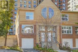 216 FORWARD AVENUE  Ottawa, ON K1Y 1L2