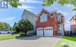 80 FUTURA AVENUE  Richmond Hill, ON L4S 1T2