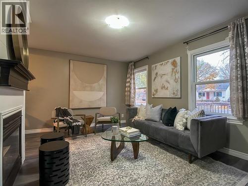 1925 Aubin, Windsor, ON - Indoor Photo Showing Living Room With Fireplace