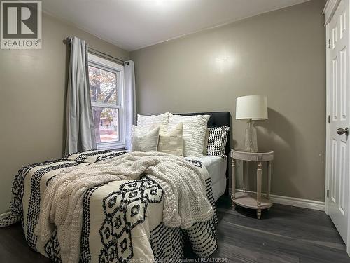 1925 Aubin, Windsor, ON - Indoor Photo Showing Bedroom
