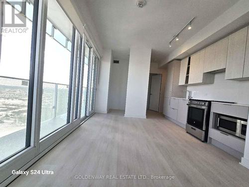 2503 - 3900 Confederation Parkway, Mississauga, ON - Indoor