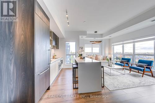 526 - 405 Dundas Street W, Oakville, ON - Indoor