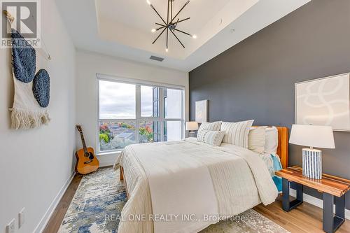 526 - 405 Dundas Street W, Oakville, ON - Indoor Photo Showing Bedroom
