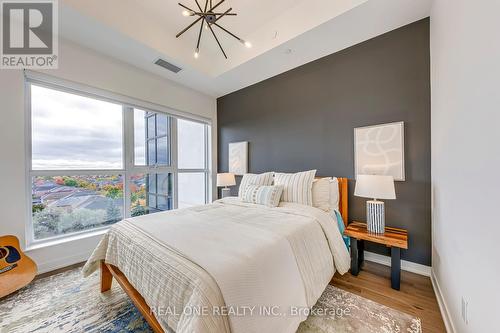 526 - 405 Dundas Street W, Oakville, ON - Indoor Photo Showing Bedroom