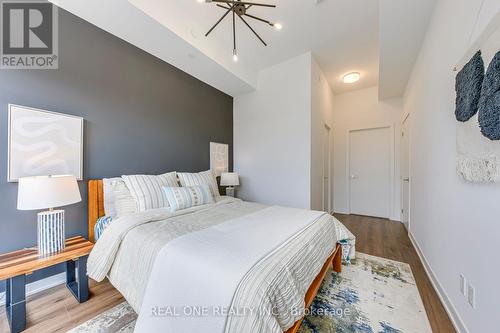 526 - 405 Dundas Street W, Oakville, ON - Indoor Photo Showing Bedroom