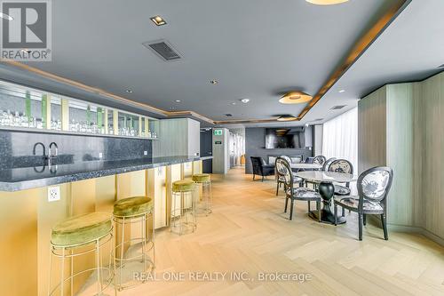 526 - 405 Dundas Street W, Oakville, ON - Indoor Photo Showing Other Room