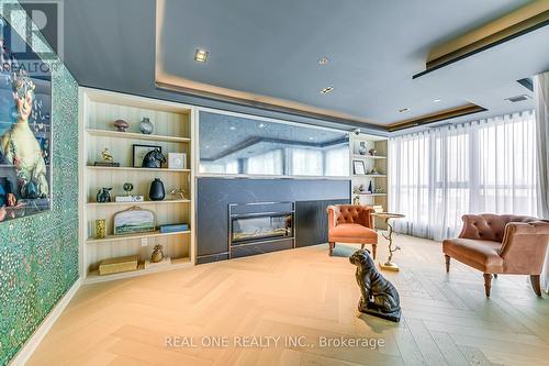 526 - 405 Dundas Street W, Oakville, ON - Indoor With Fireplace