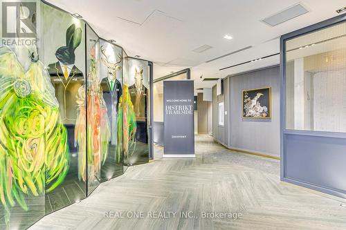 526 - 405 Dundas Street W, Oakville, ON - Indoor Photo Showing Other Room