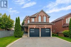43 WAKELY BOULEVARD  Caledon, ON L7E 2H1