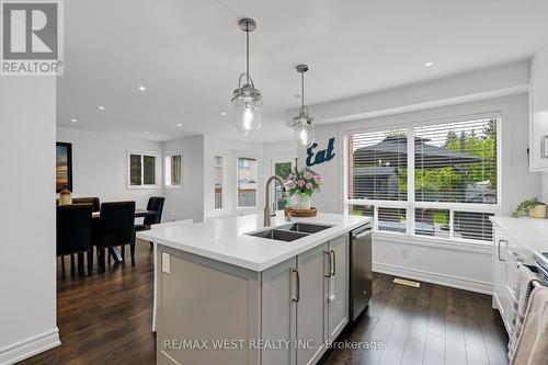 43 Wakely Boulevard, Caledon, ON - Indoor Photo Showing Kitchen With Double Sink