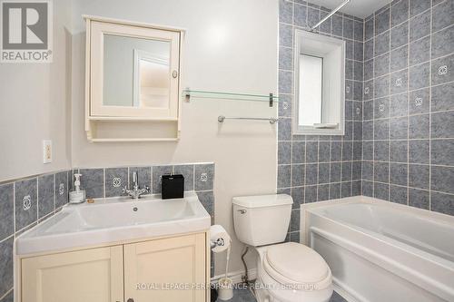 20 Perkins Street, Ottawa, ON - Indoor Photo Showing Bathroom
