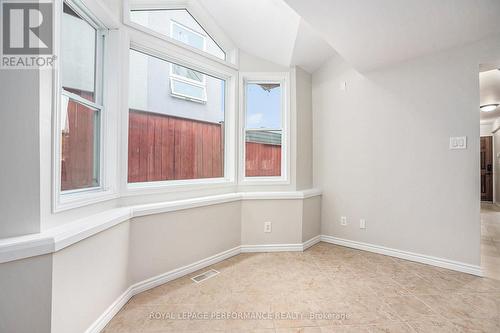 20 Perkins Street, Ottawa, ON - Indoor Photo Showing Other Room