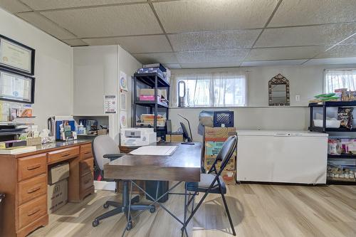 Bureau - 202 27E Avenue, L'Île-Perrot, QC - Indoor Photo Showing Laundry Room