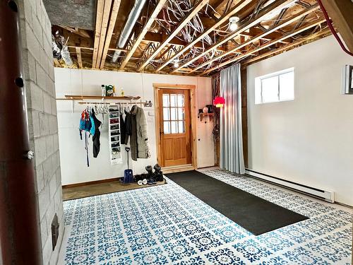 Salle familiale - 2178 Ch. De La Gare, Val-Morin, QC - Indoor Photo Showing Other Room