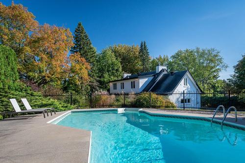Vue d'ensemble - 1123 Ch. De La Montagne, Mont-Saint-Hilaire, QC - Outdoor With In Ground Pool