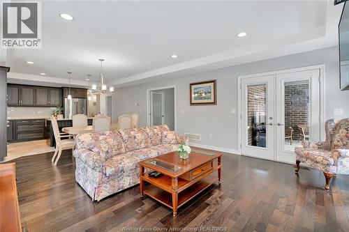 470 Old Colony Trail, Amherstburg, ON - Indoor Photo Showing Living Room