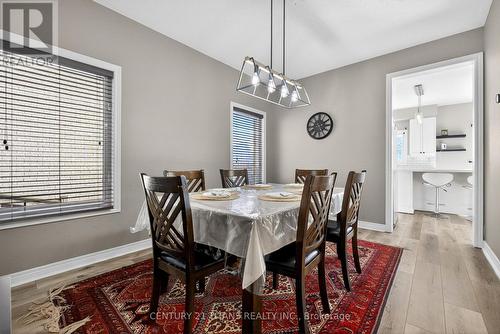 1214 Harlstone Crescent, Oshawa, ON - Indoor Photo Showing Dining Room