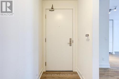 2410 - 318 Richmond Street W, Toronto, ON - Indoor Photo Showing Other Room