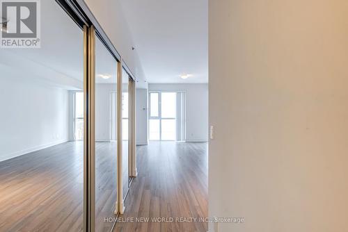2410 - 318 Richmond Street W, Toronto, ON - Indoor Photo Showing Other Room