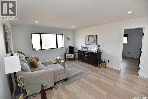 302 Coventry Crescent, Nipawin, SK - Indoor Photo Showing Living Room