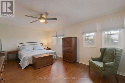 2374 Hargood Place, Mississauga, ON - Indoor Photo Showing Bedroom