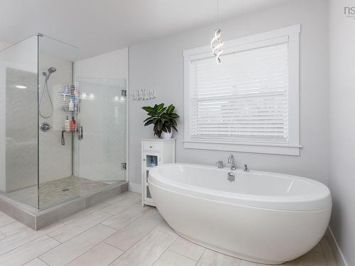 4566 St Margarets Bay Road, Lewis Lake, NS 