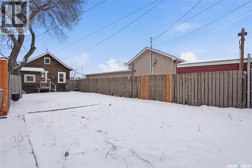 110 F Avenue S, Saskatoon, SK - Outdoor
