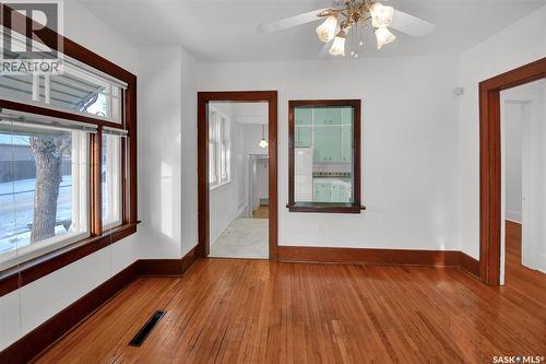 120 32Nd Street W, Saskatoon, SK - Indoor Photo Showing Other Room