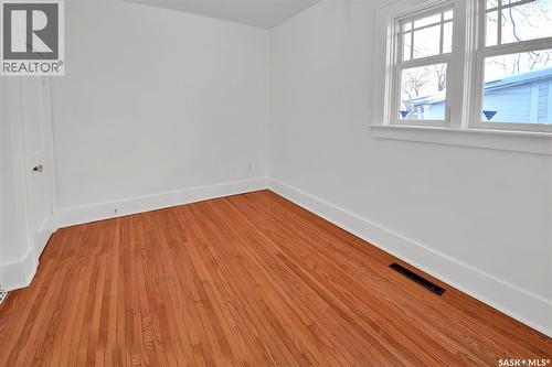 120 32Nd Street W, Saskatoon, SK - Indoor Photo Showing Other Room