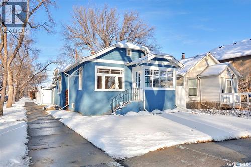 120 32Nd Street W, Saskatoon, SK - Outdoor With Facade