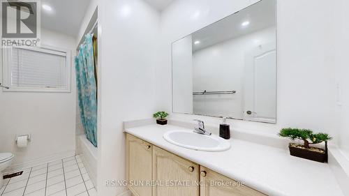 20 Bramoak Crescent, Brampton, ON - Indoor Photo Showing Bathroom
