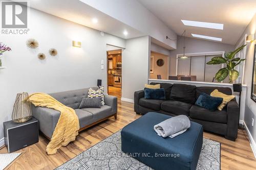 6869 Hickling Crescent, Mississauga, ON 