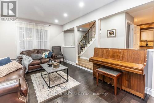 6869 Hickling Crescent, Mississauga, ON 