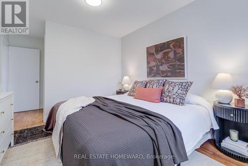783 Dodsworth Crescent, Mississauga, ON - Indoor Photo Showing Bedroom