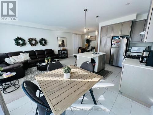 11 Cherry Blossom Heights, Hamilton, ON - Indoor