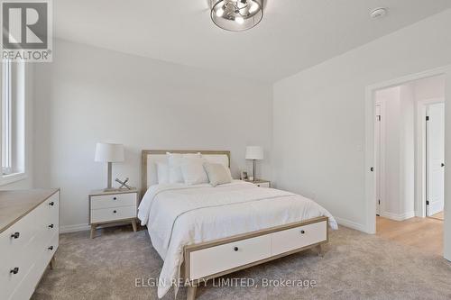 25 Dunning Way, St. Thomas, ON - Indoor Photo Showing Bedroom