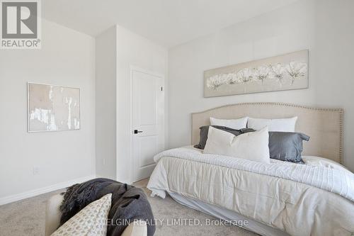25 Dunning Way, St. Thomas, ON - Indoor Photo Showing Bedroom