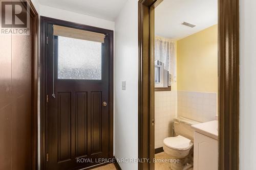 2821 Solar Crescent, Niagara Falls (Stamford), ON - Indoor Photo Showing Bathroom