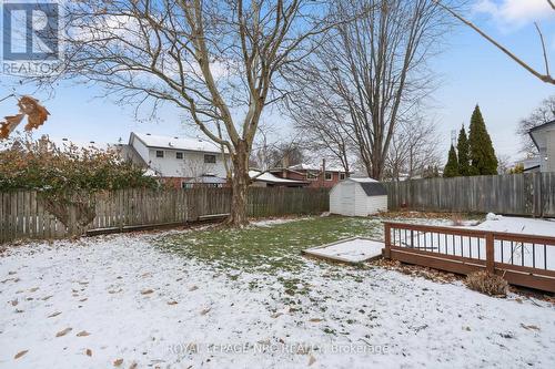 2821 Solar Crescent, Niagara Falls (Stamford), ON - Outdoor With Backyard