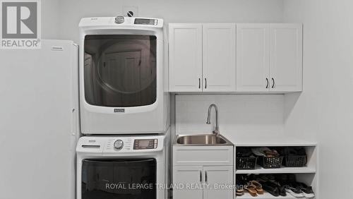 8443 Goosemarsh Line, Lambton Shores, ON - Indoor Photo Showing Laundry Room