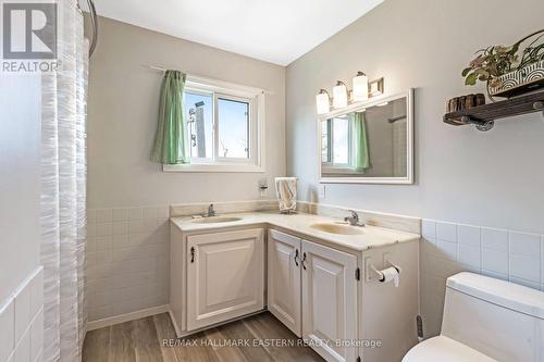 2574 Asphodel 12Th Line, Asphodel-Norwood, ON - Indoor Photo Showing Bathroom