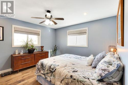 39090 Combermere Road, Madawaska Valley, ON - Indoor Photo Showing Bedroom