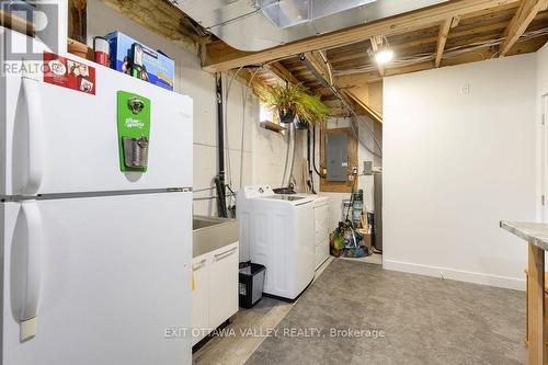 39090 Combermere Road, Madawaska Valley, ON - Indoor