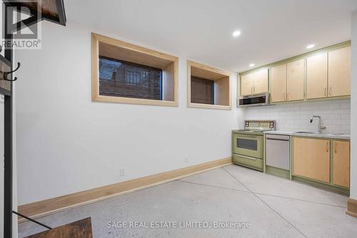 Lower - 67 Shannon Street, Toronto, ON - Indoor Photo Showing Kitchen