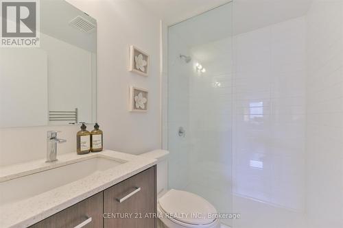 111 - 2100 Bridletowne Circle, Toronto, ON - Indoor Photo Showing Bathroom